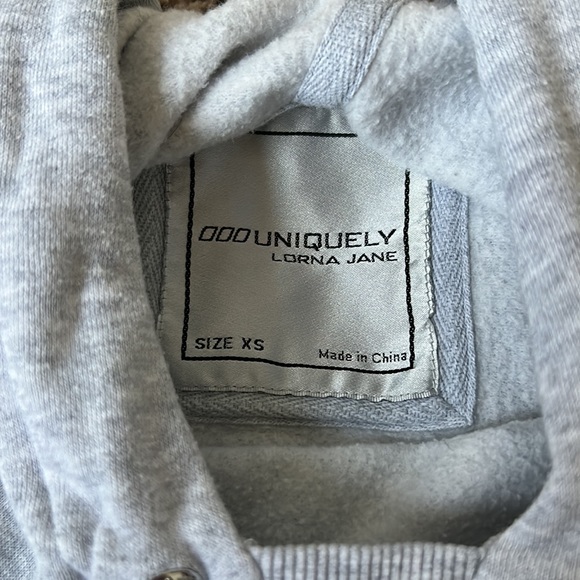 Lorna Jane Hoodie - Picture 2 of 3
